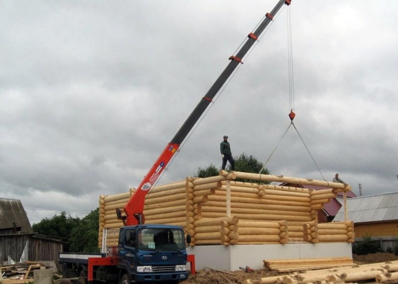 Кран для строительства Кран для строительства